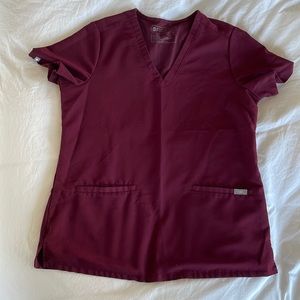 Casma three pocket scrub top